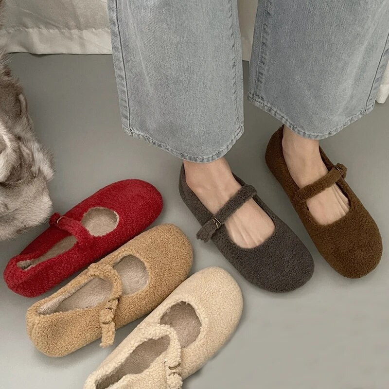 Modne vunene balerinke s okruglim prstima Ženske koncizne tople plišane natikače Ženske brendirane pahuljaste cipele Mary Jane u crveno sivoj boji
