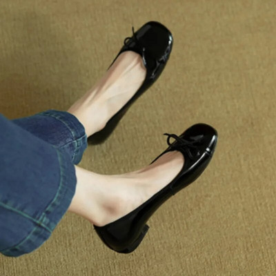 Ženske ravne balerinke Lakirane balerinke s leptir mašnom Cipele za čamac na niske potpetice Ravne cipele s niskim petama Ženske crne mokasine Proljeće Jesen 1552N