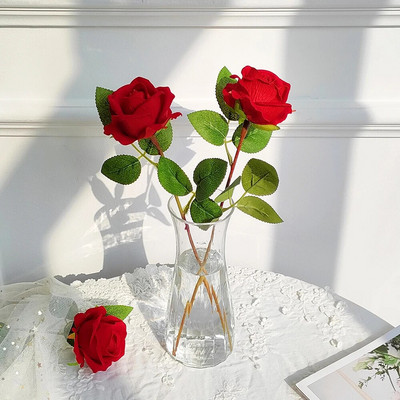 1/3/5 gab. Mākslīgo ziedu pušķis sarkans zīda viltus rožu zieds kāzu mājas galda dekorēšanai Ziemassvētku dāvanas Valentīna dienā