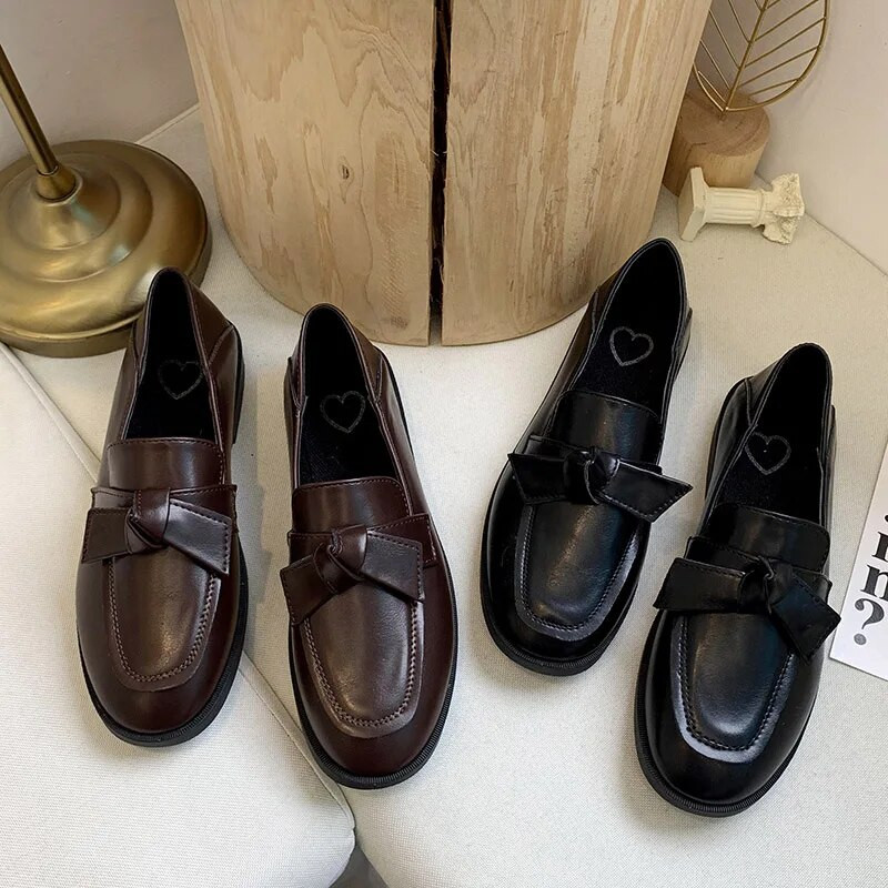 Proljeće Jesen Ženske mokasine Ravne cipele s leptir-mašnom Ženske ravne kožne cipele Lazy Cipele Crne ženske plišane cipele za čamac Tople 8897N