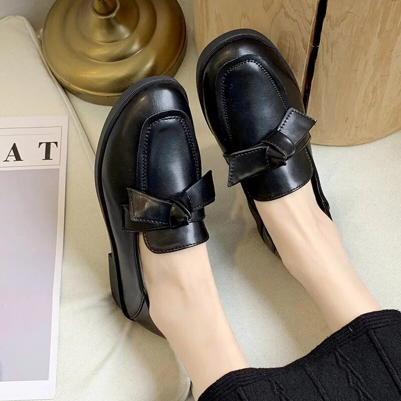 Proljeće Jesen Ženske mokasine Ravne cipele s leptir-mašnom Ženske ravne kožne cipele Lazy Cipele Crne ženske plišane cipele za čamac Tople 8897N