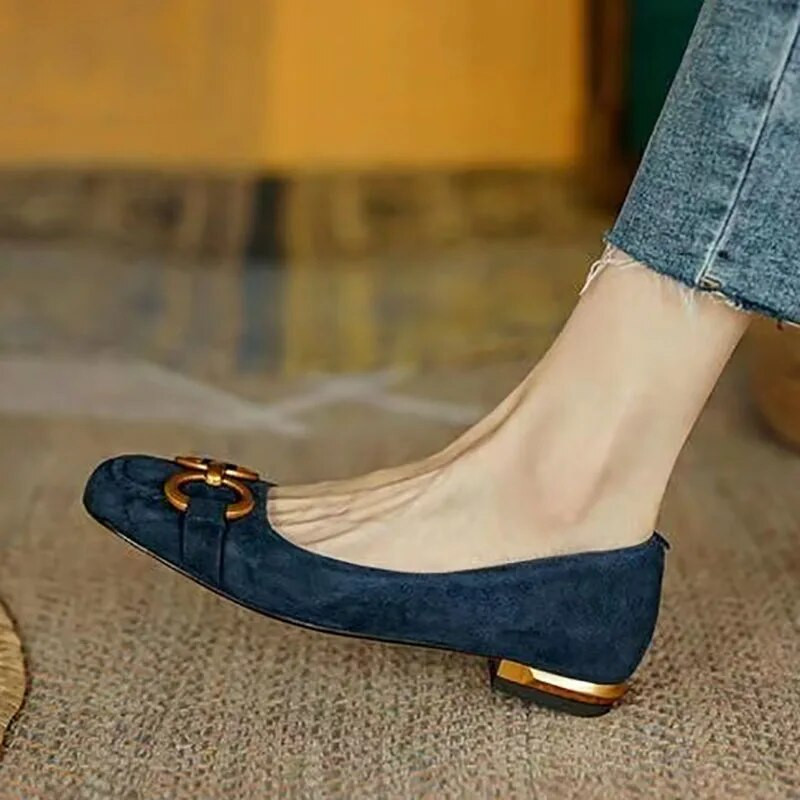 Jauni sieviešu dzīvokļi, mākslīgās zamšādas apavi ar plakaniem apaviem Sieviešu laivu apavi Metāla zelta papēži Kleita Apavi Biroja Zapatos Mujer Spring 1188N