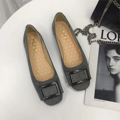 Liela izmēra 35-43 Sieviešu plakanie, kvadrātveida purngalu slīdēšana uz plakaniem apaviem Kvadrātveida metāla loafers Ērti sieviešu apavi baleta plakanie 6812