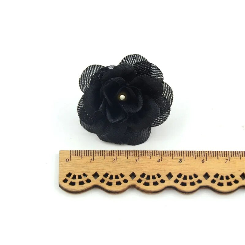 50 kom Mini 4,5 cm umjetna svilena ruža Cvjetna glava DIY Scrapbooking cvijeće Ručno izrađena lopta za poljubac Rukotvorine za vjenčanje Dekorativni