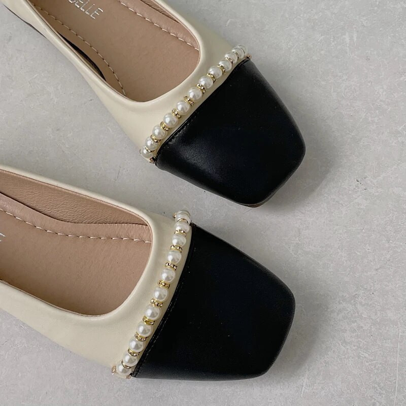 Ženska ljetna obuća Cipele na špic za žene 2023. Ravne crne mokasine Ravne normalne kožne ležerne cipele Pearl on Promotion