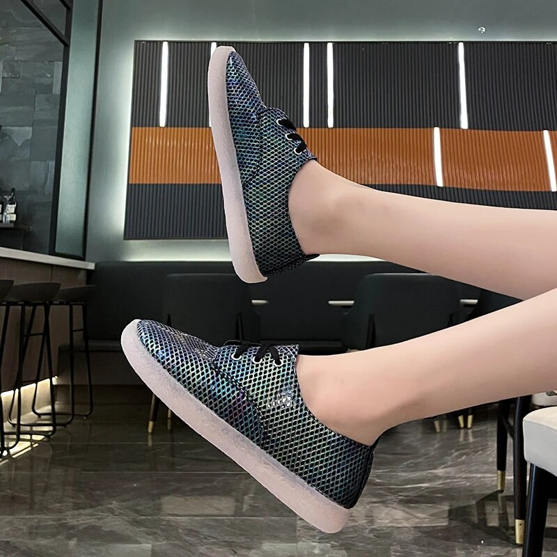 2022. Nove modne ljetne ženske temperamentne mrežaste prozračne cipele Ženske natikače s debelim potplatom i ravnim dnom, ležerne ženske cipele