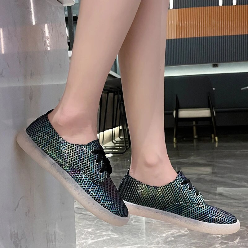 2022. Nove modne ljetne ženske temperamentne mrežaste prozračne cipele Ženske natikače s debelim potplatom i ravnim dnom, ležerne ženske cipele