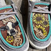 2022 moodsad naistejalatsid madala suuga naiste lamedad kingad Multifilmi muster vabaajamood naiste kingad naiste kingad