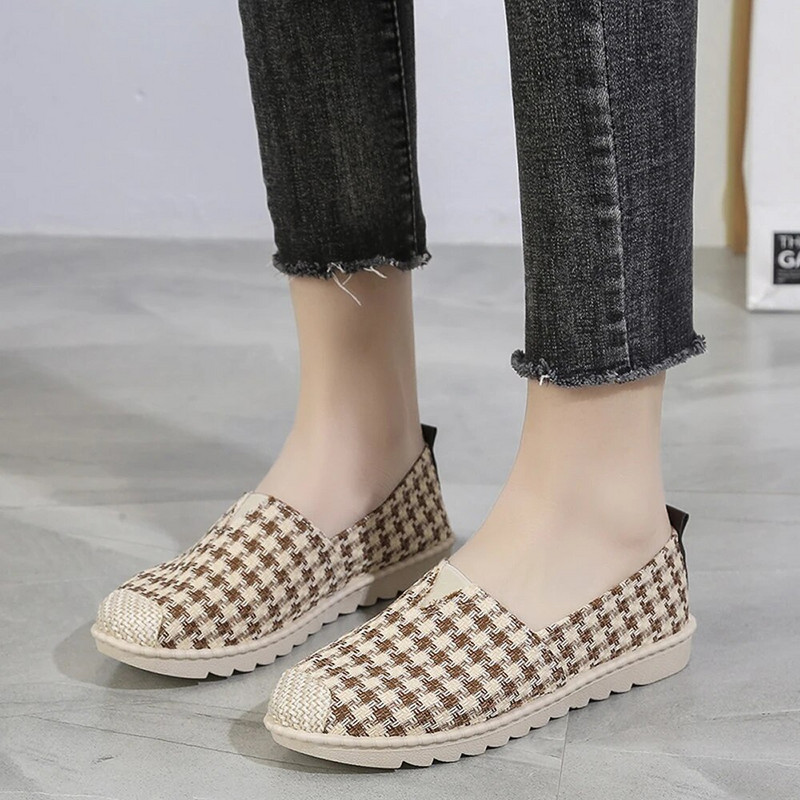 2023 tavaszi és őszi régi pekingi ruha cipő női cipő lapos csúszásmentes puha talp szabadidő cipő sportcipő vezetés vászon s