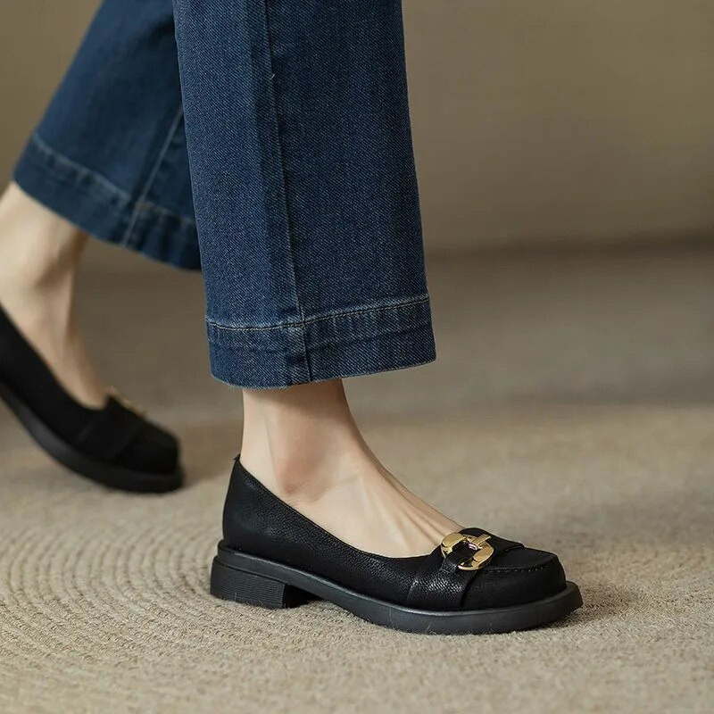 Proljeće Jesen Ženske oksford cipele Kožne cipele s platformom za žene Mokasine Cipele s metalnom kopčom Crne retro cipele za brod 9781N