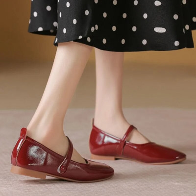 Nove ženske ravne cipele s četvrtastim prstima Cipele Mary Janes s niskom potpeticom Lakirane cipele Crvene crne vjenčanice za žene proljeće 1519N
