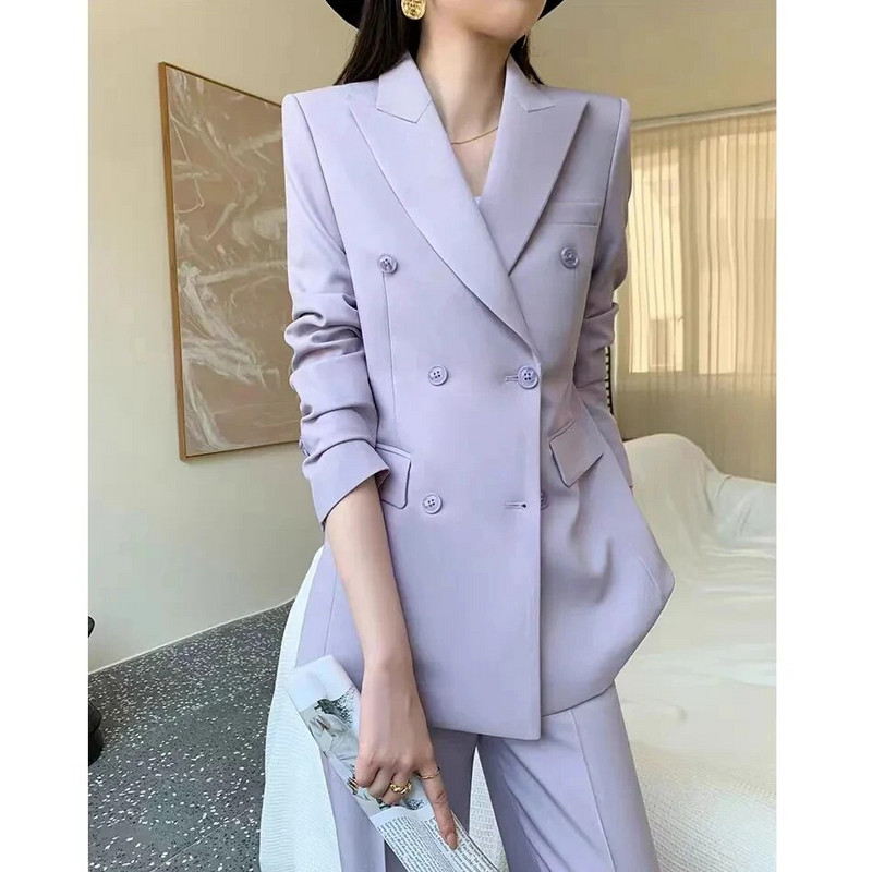 Elegáns női munkablézer öltöny, kétsoros kabát felső és egyenes nadrág, kétrészes szett, hozzáillő ruházat irodai hölgy