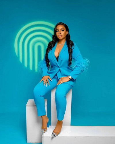 Női nadrágszettek 2023 Új, tollszőrme szegély hosszú ujjú blézer és nadrág Elegáns, elegáns party irodai női szett, 2 részes