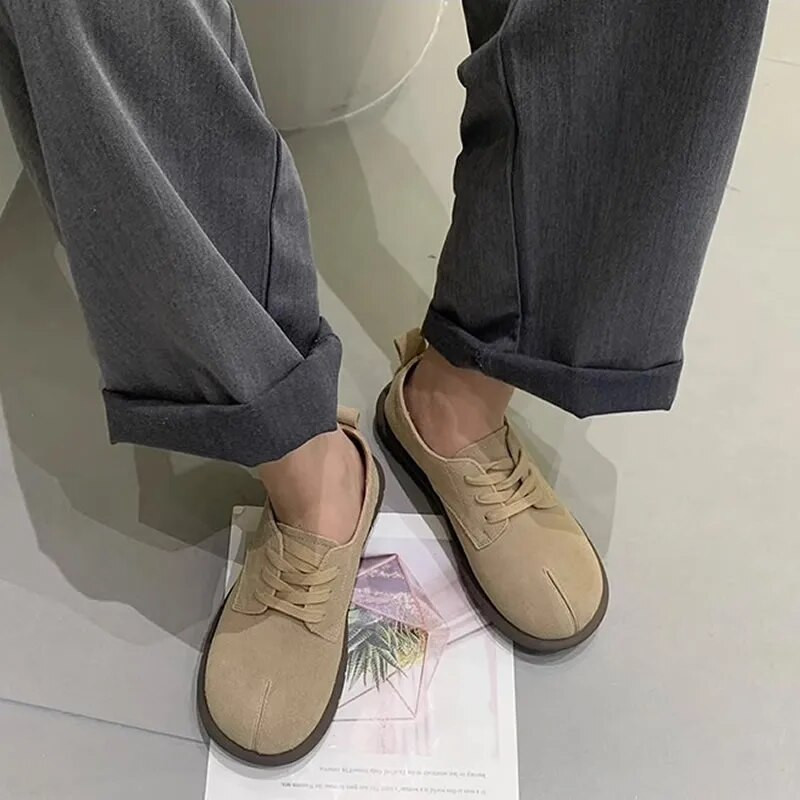 Meke ležerne ženske cipele u britanskom stilu Ženska obuća s okruglim prstima Jesenska zgodna haljina s mokasinkama s križem Nova retro jesenska osnovna veza na križ