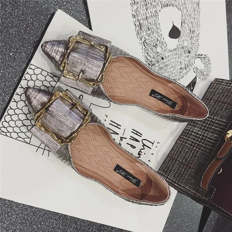 Proljeće/jesen 2023. Nove plitke ravne cipele sa šiljatim prstima Ženske modne metalne kopče za remen Ženske cipele velikih veličina Lagane cipele za brod