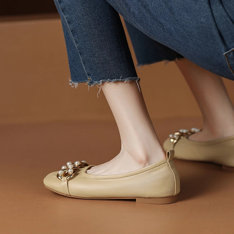 Kožna jednostruka ženska cipela 2023. proljetne ženske cipele temperamentne cipele od graha s četvrtastom glavom i ravnim mekim potplatom bakine cipele