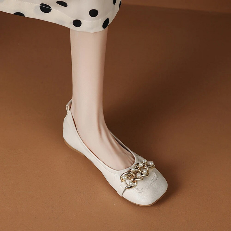 Kožna jednostruka ženska cipela 2023. proljetne ženske cipele temperamentne cipele od graha s četvrtastom glavom i ravnim mekim potplatom bakine cipele