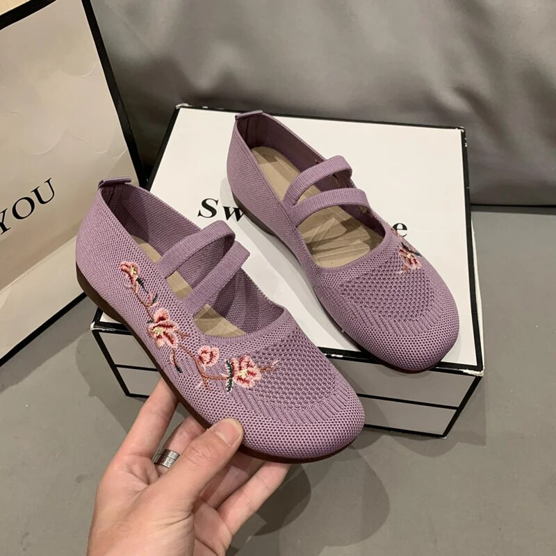 Sieviešu kedas Tīkla elpojošs zieds Ērtas mātes kurpes Mīkstas, masīvas modes sieviešu apavi Viegli vulkanizēti apavi