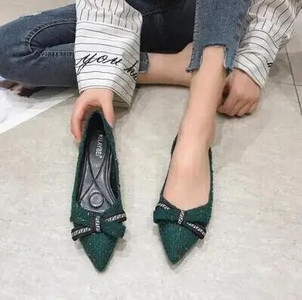 Pavasara rudens sieviešu apavi ar tauriņiem, 2023. g. Jaunas modes retrozaļas plakanas kurpes sievietēm, mīkstas zoles laivu apavi ar smailiem purngaliem