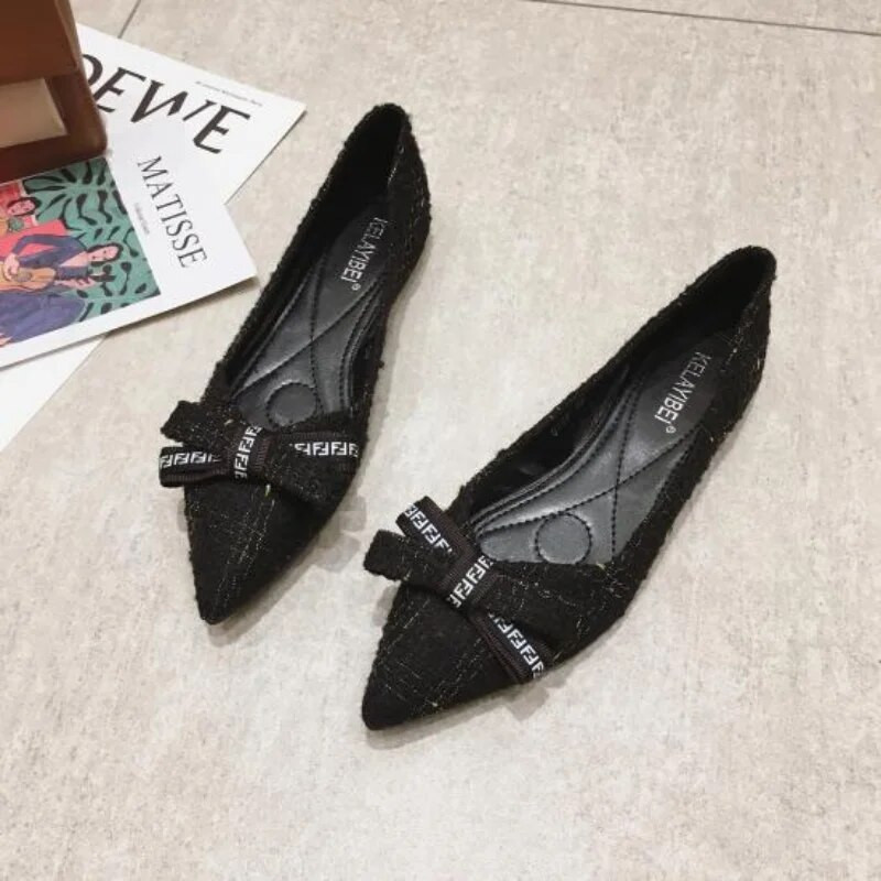 Pavasara rudens sieviešu apavi ar tauriņiem, 2023. g. Jaunas modes retrozaļas plakanas kurpes sievietēm, mīkstas zoles laivu apavi ar smailiem purngaliem