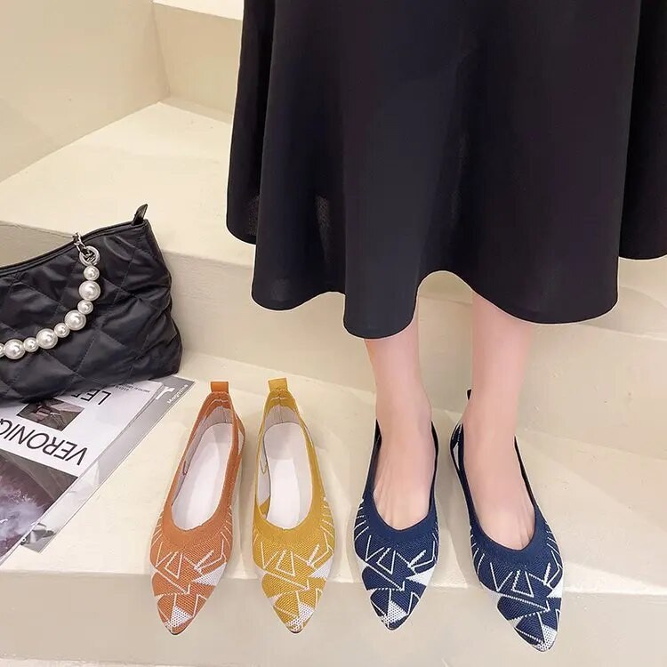 Nove ženske ravne cipele iz 2022., modne, dokolice, udobne za hodanje, velike veličine, šiljate, plitke elastične pletenice, svestrane