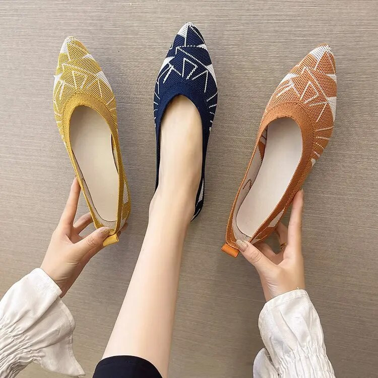 Nove ženske ravne cipele iz 2022., modne, dokolice, udobne za hodanje, velike veličine, šiljate, plitke elastične pletenice, svestrane