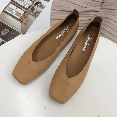 Sieviešu plakani īsie apavi Kvadrātveida purngalu laivu apavi Šūšanas slip uz plakanu apavu pamata plakanie Ērti vienvietīgi apavi pavasaris rudens 9769N