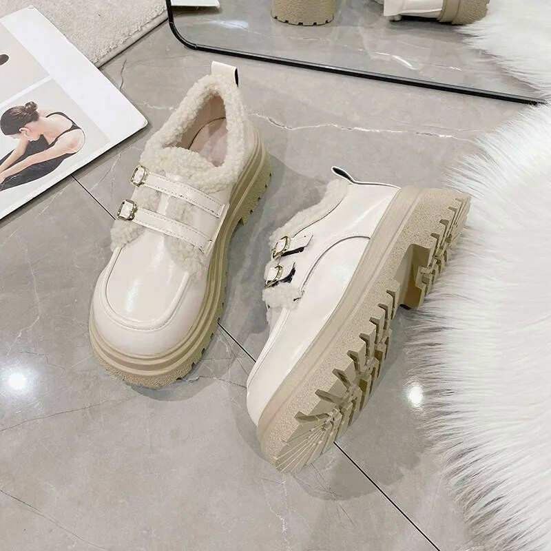 Ženske cipele 2022. Nova modna ležerna ženska sportska obuća Britanska okrugla glava Niska peta Plitka usta Nova zimska vintage kožna