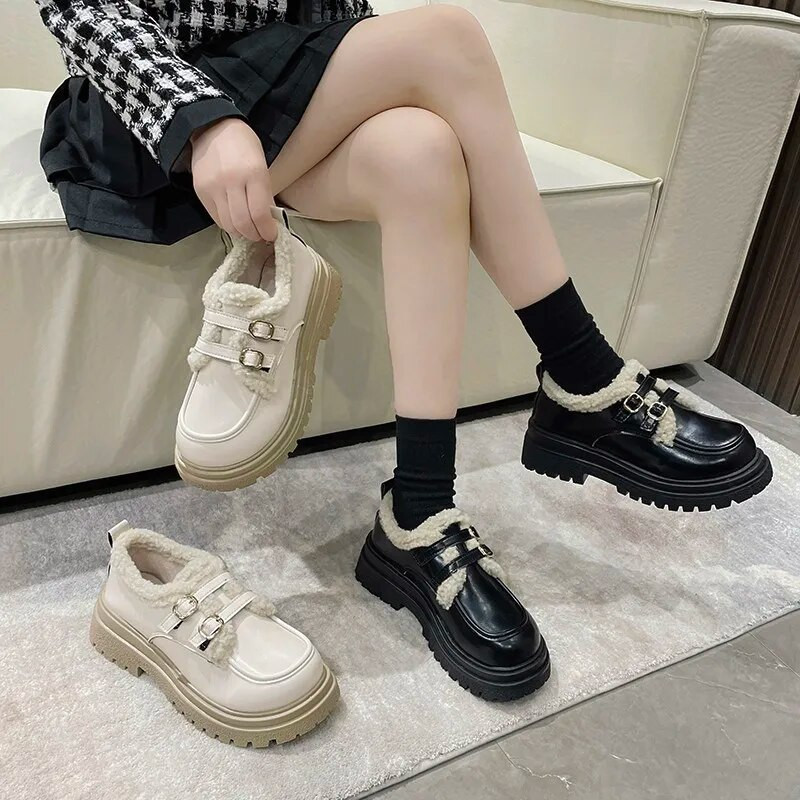 Ženske cipele 2022. Nova modna ležerna ženska sportska obuća Britanska okrugla glava Niska peta Plitka usta Nova zimska vintage kožna