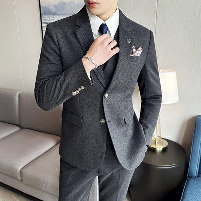 2023. gads — Boutique (žakete + veste + bikses) vīriešu modes biznesa formāla britu modes tendence Džentlmenis, slaids ikdienas kāzu 3 daļ.