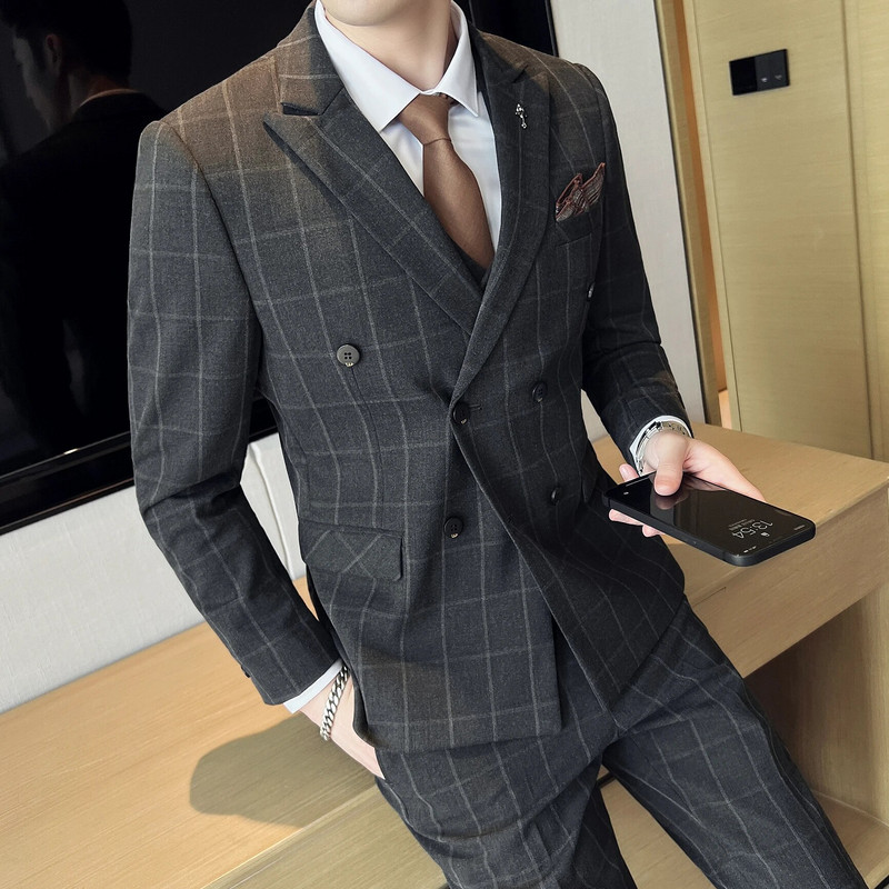 2023-as butik férfi (blézer + mellény + nadrág) divatos, üzleti esküvői olasz stílusú, hétköznapi, kétsoros, hosszú esküvői ruha, 3 készlet