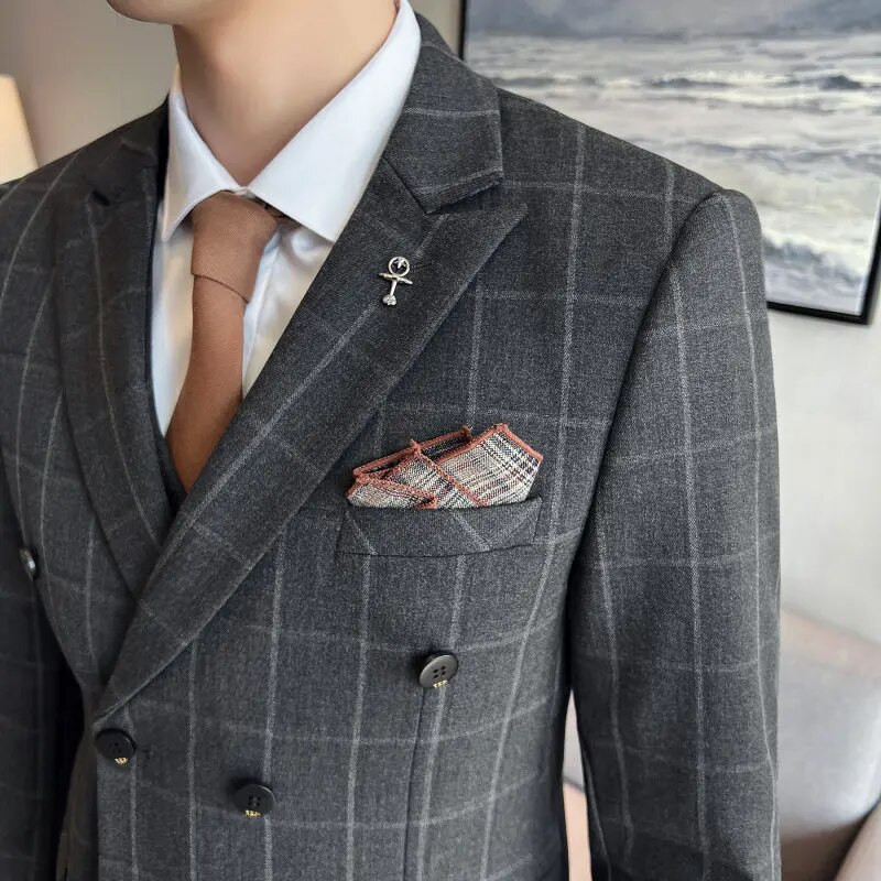 2023-as butik férfi (blézer + mellény + nadrág) divatos, üzleti esküvői olasz stílusú, hétköznapi, kétsoros, hosszú esküvői ruha, 3 készlet