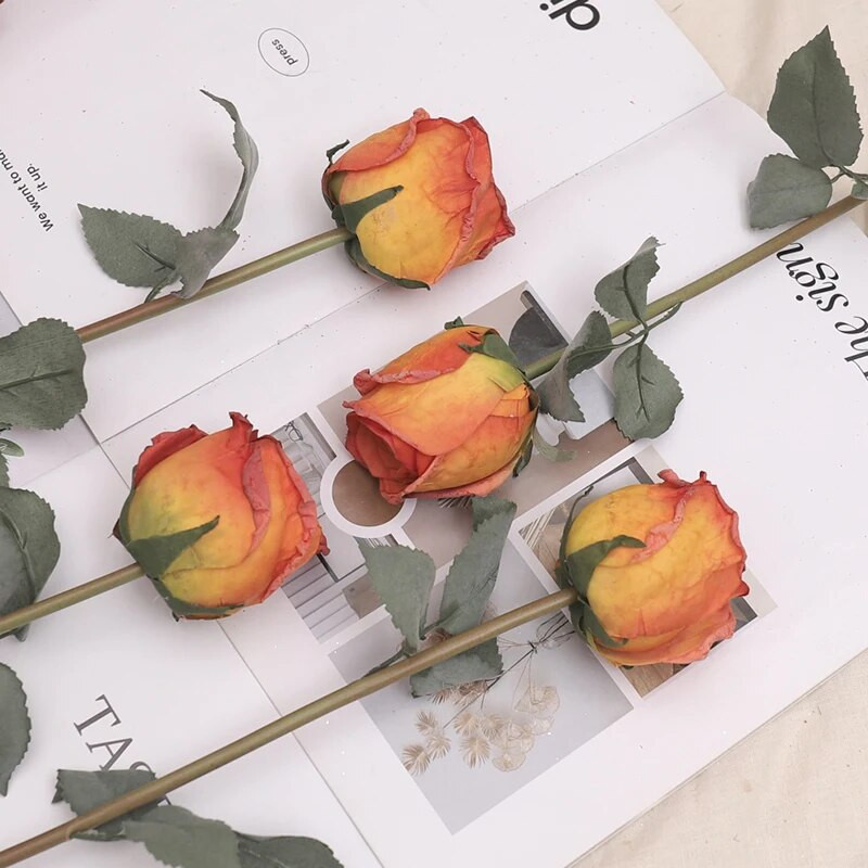 2PC Jesenski luksuzni umjetni cvijet Ružina grana 57 cm Spaljeni rub Svileni umjetni cvijet Kućni vrtni stol DIY Dekoracija vjenčanja