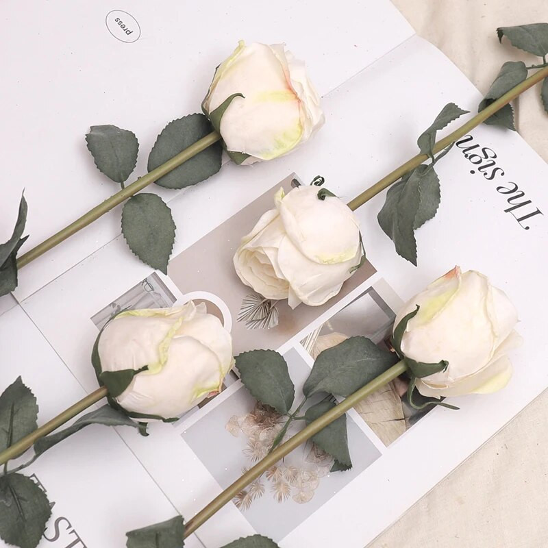 2PC Jesenski luksuzni umjetni cvijet Ružina grana 57 cm Spaljeni rub Svileni umjetni cvijet Kućni vrtni stol DIY Dekoracija vjenčanja