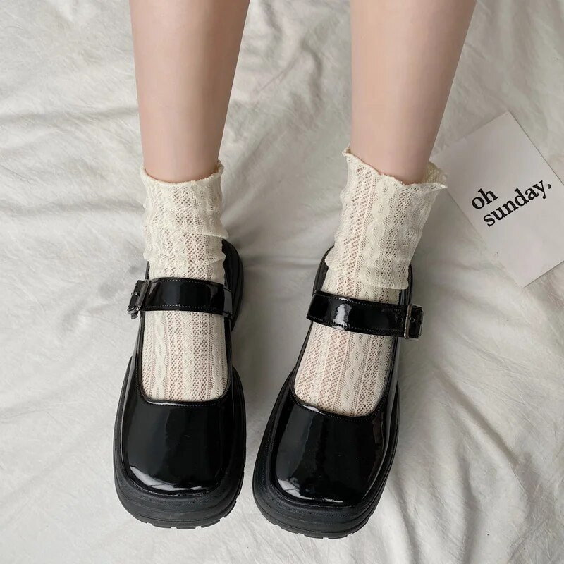 Srednja peta Četvrtasti vrh Gotička lakirana kožna platforma Cipele Lolita Mary Jane Ženske ravne cipele Ženske klasične modne natikače iz 2022.