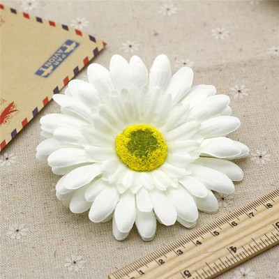 5pcs/Lot 10cm Svileno umjetno cvijeće Suncokret Gerbera Lažno cvijeće Ljetna fotografija na plaži Ručno izrađena vjenčana dekoracija doma