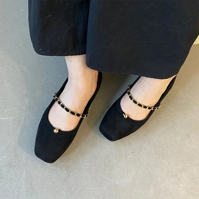 Jaunas sieviešu dzīvokļu ķēdes Mary Jane Shoes Kvadrātveida purngals Mākslīgās zamšādas laivu apavi Metāla bumbu dizaina apavi sievietēm, pavasaris 1194N