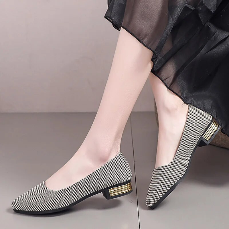 Plus veličina 35-42 Ženske ravne cipele s natikačama sa šiljatim vrhom Lada cipele sa šiljatim vrhom Ženske cipele sa četvrtastom petom Platnene mokasine sa šljokicama 9655N