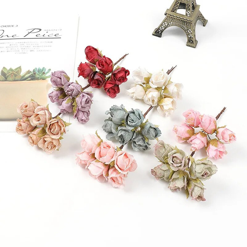 6Pcs 3cm Mini svilena ruža Buket umjetnog cvijeća DIY Cvjetna kruna Home Decor Zidni vijenac Vjenčana dekoracija Lažno cvijeće