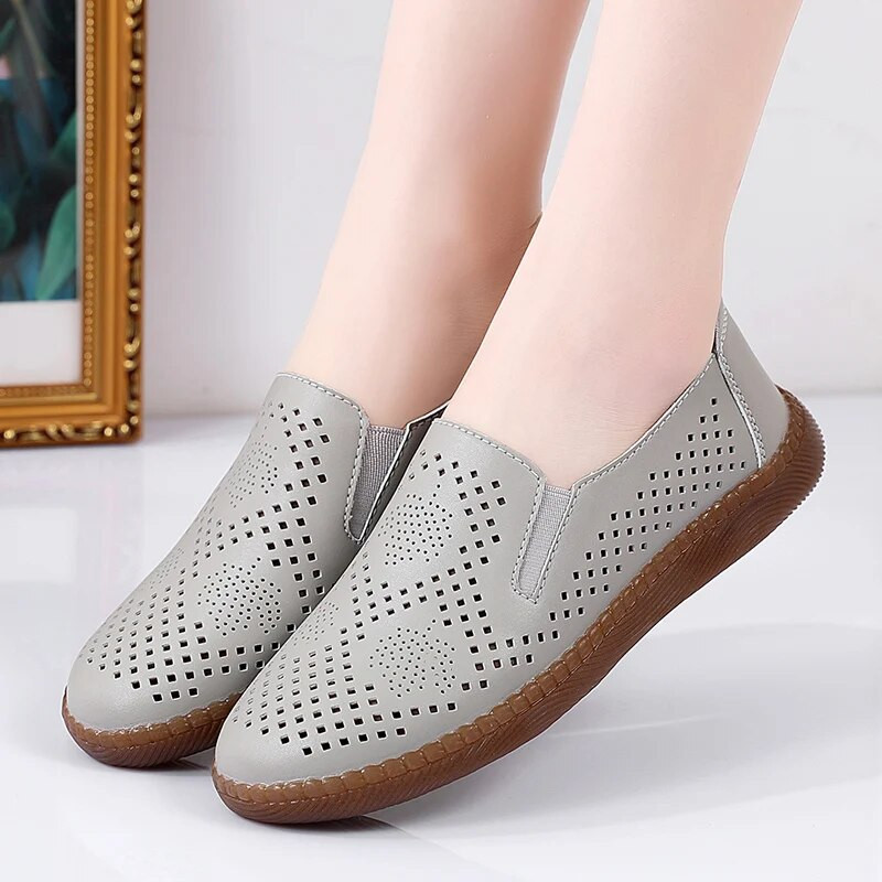 Ženske ravne cipele za ljeto 2023., prozračne šuplje cipele za slobodno vrijeme za žene, modne neklizajuće ženske klompe, sandale, pojedinačne cipele