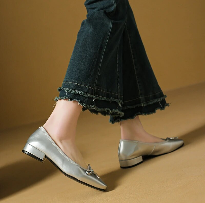 Nove ženske cipele s ravnim vrhovima s četvrtastim prstima, natikače s leptir-mašnom, Ženske kožne cipele, Vjenčane cipele s niskim petama, Vjenčane cipele Proljeće Jesen 1282N