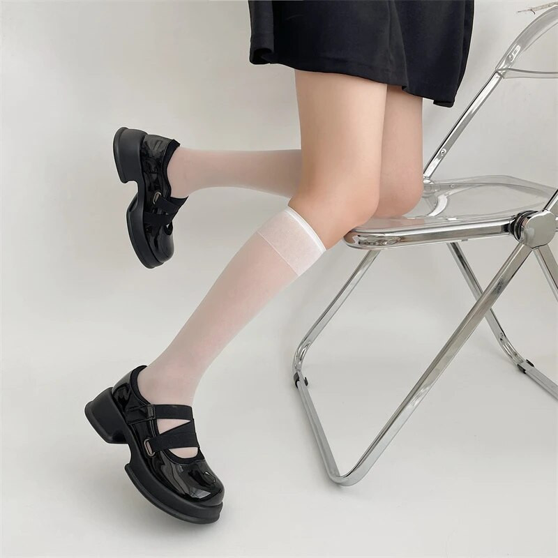 Retro ühekordsed kingad naiste 2022 uus mood, madalad naiste kingad paksu kontsaga pandla paksu kontsaga väikesed nahast kingad ühevärvilised