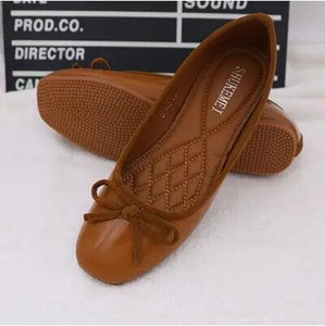 Ženske cipele u korejskom stilu Nove lakirane kožne ravne cipele s četvrtastim prstima Ležerne mokasine s plitkim ustima Ženske ravne cipele Ženske