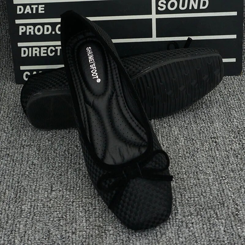 Új tavaszi őszi sekély női lapos cipők puha talpú szövésű csónakcipők könnyű piros pillangócsomós női cipők cipők női