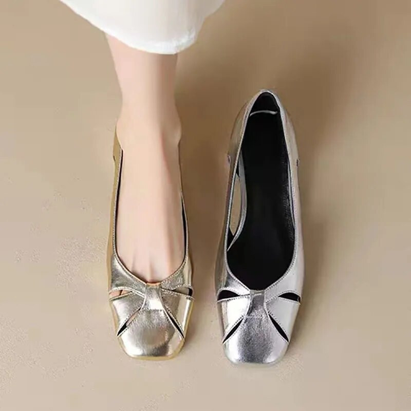 Nove ženske cipele za vjenčanje Niske pete Cipele s izdubljenim čamcem Sandale s četvrtastim prstima Ljetne izreze Slip on Ženske cipele 1428N