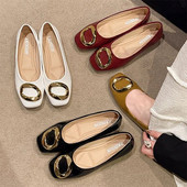 Plus veličina 34-43 Ženske cipele za čamac s četvrtastim vrhom Lakirane kožne ravne cipele Ženske ravne cipele s metalnim gumbima Crne cipele na cipele 1381N