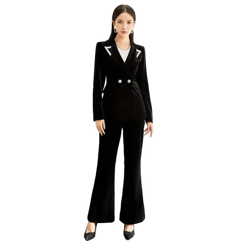 Ženski dvodijelni komplet sakoa od samta