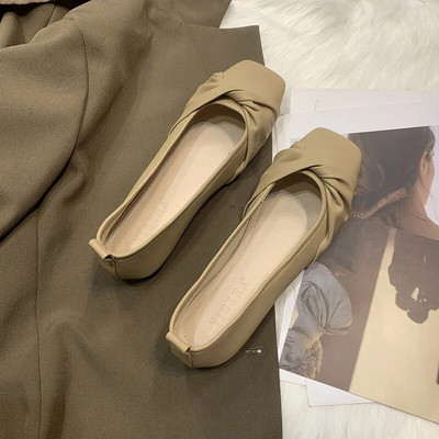 Női lapos, négyszögletes orrú csónakcipő, redőzött slip on női cipő Irodai alacsony sarkú kényelmes női cipő balett lapos 9776C