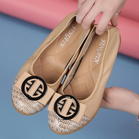 Rudens nauji didelio dydžio odiniai moteriški baleto buteliai su moteriškais minkštapadžiais loaferiais, minkšto metalo dekoratyviniai batai