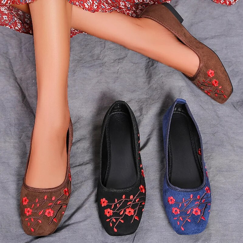 Vasaras plakani apavi pastaigu apavi Sieviešu kurpes 2022. gada apdrukātas ikdienas baleta deju apavi kleita viegla sporta, mīksti skriešanas apavi